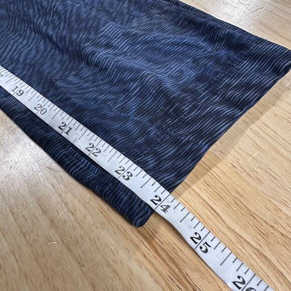 Lululemon On The Fly Pant Linear Flux Battleship Multi Women's Size 4 EUC - Picture 9 of 9